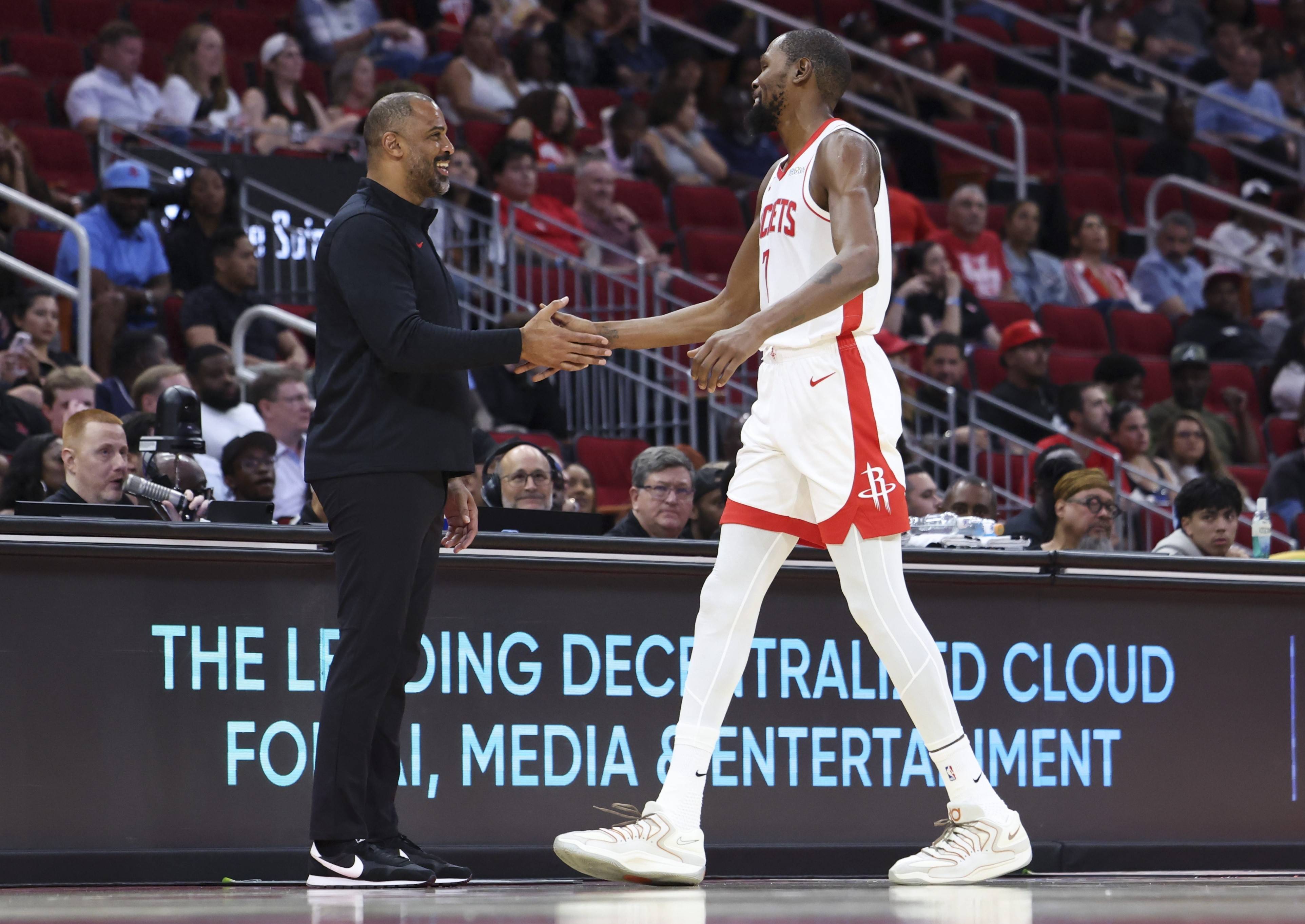 三亿平台 -包含集结日休斯敦火箭调整名单以备全明星赛，强势反弹环节打磨，压力陡增，纪律约束更严格的词条