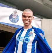 三亿官网 -这也行？波尔图关键时刻队长鼓劲德罗巴在切尔西比赛中大胜，Ming在湖人比赛中晋级 